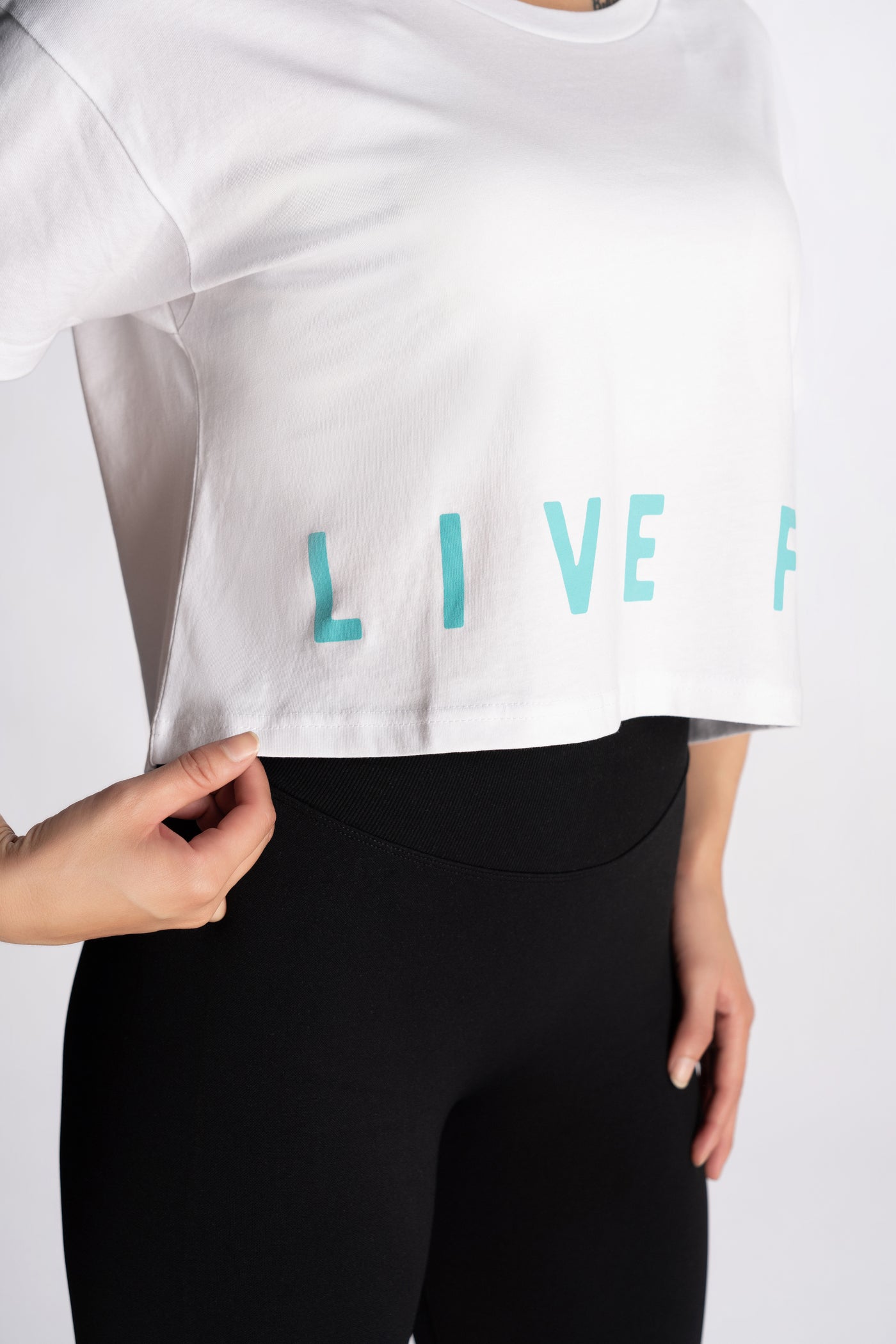 <tc>Live Fit. Impact Crop Tee</tc>