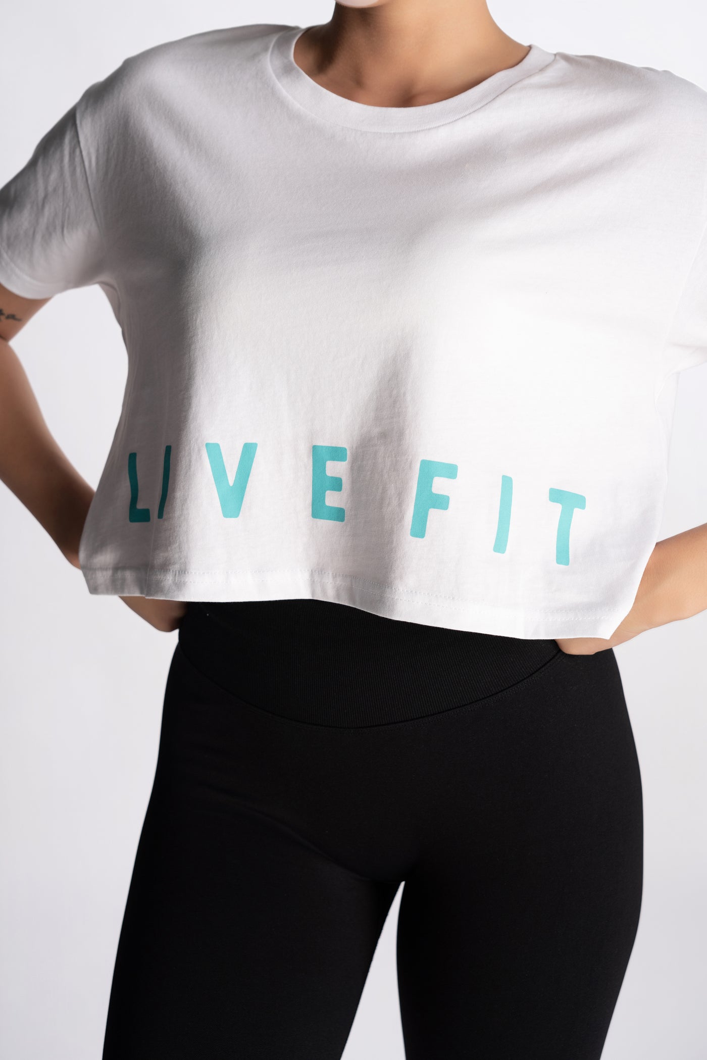 <tc>Live Fit. Impact Crop Tee</tc>