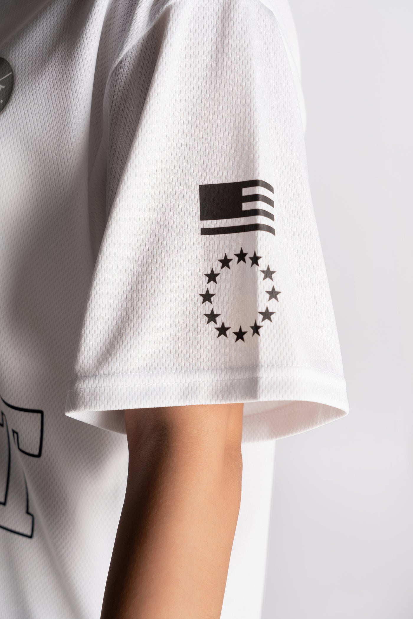 <tc>Live Fit. Game Day Baseball Jersey</tc>